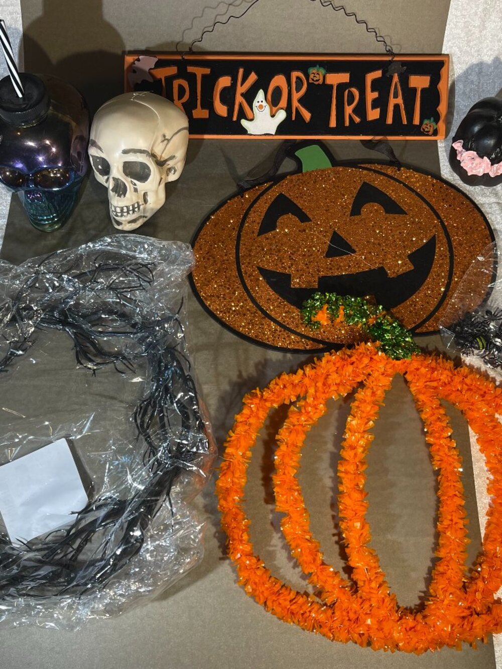 8 Pc. Halloween Bundle (2275)